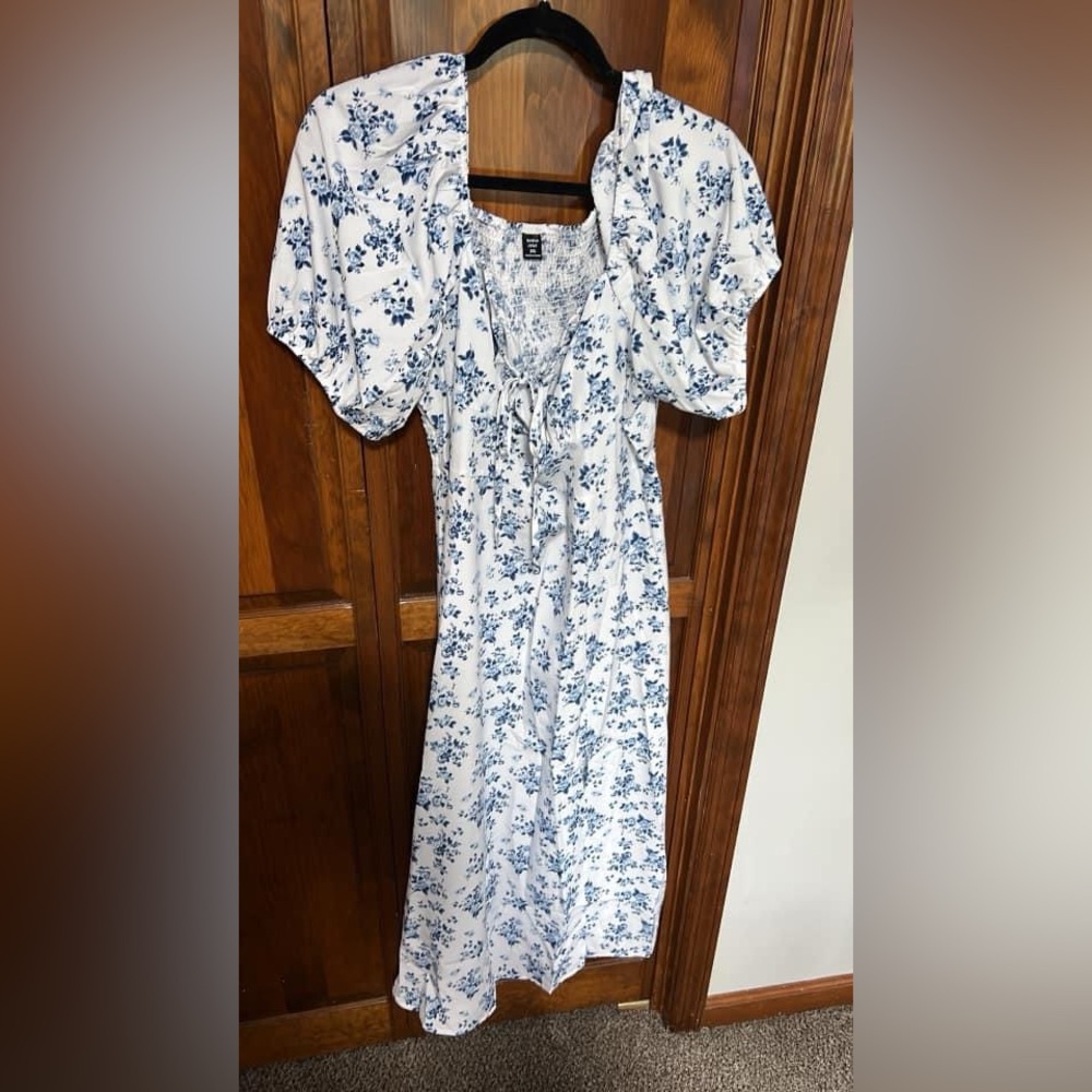 Women’s dress